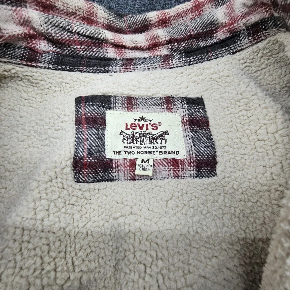 Levis Shacket Shirt jacket Flannel Sherpa Lined Men‎ Med  red black plaid button
